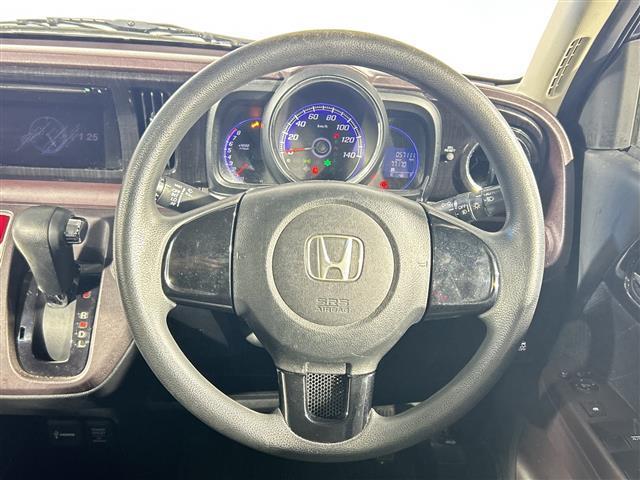 【スピードメーター】メーターがシンプルで見やすく運転しやすいですね！