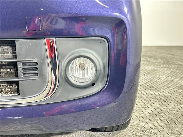 【純正アルミホイール】純正の専用アルミホイールが足元を飾ります！ＩＤＯＭでは、社外アルミホイールや、スタッドレスタイヤも取扱いしております。ぜひご相談ください。