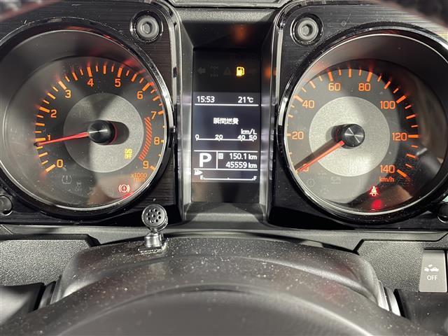 【　メーター　】メーターまわりも鮮やかに照らし出され、デザイン、安全性ともにバッチリですね♪