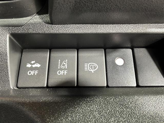 【　衝突被害軽減ブレーキシステム】フロントカメラとミリ波レーダーにより前方車両や歩行者を検知。衝突の危険があるときは、警報で注意を促しブレーキを制御して衝突回避または衝突被害の軽減をアシスト。