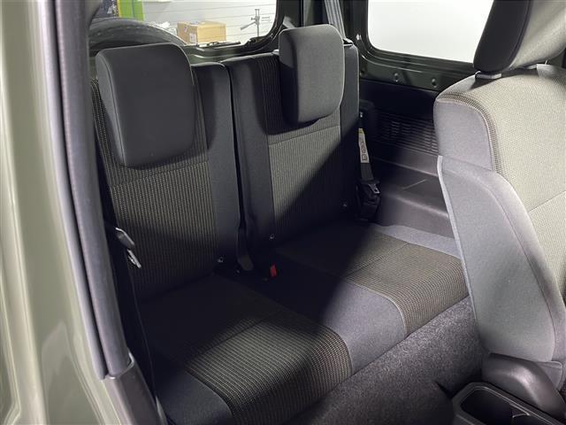 【　セカンドシート　】２列目も広々お乗りいただけます♪