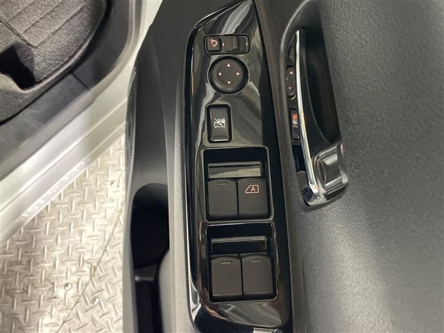 店舗にて現車の確認もできますので、お電話で在庫のご確認の上是非ご来店くださいませ！！！