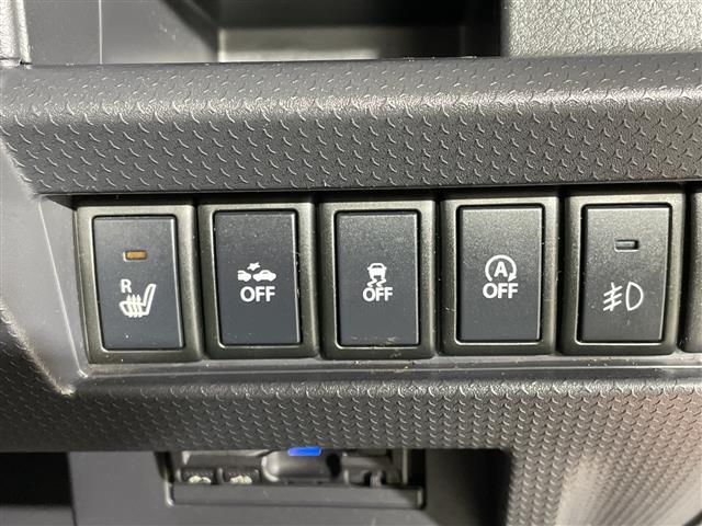 【プリクラッシュセーフティシステム（ＰＣＳ）】クルマ・歩行者［昼］との衝突の危険を検知したとき、ブザーやブレーキ制御により事故防止をサポートします！※機能には限界があるためご注意ください。