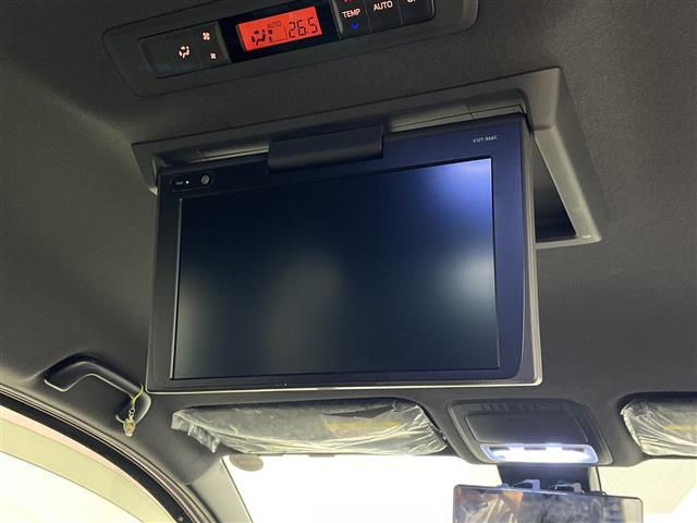 �y��ȃ��j�^�[�i�t���b�v�_�E�����j�^�[�j�z�㕔���Ȃ�����A�c�u�c��f��E���C�u�f���ȂǗl�X�ȓ��悪�y���߃h���C�u���ދ����܂���I���@��ɂ���Đڑ��ł���f�����قȂ�܂��B