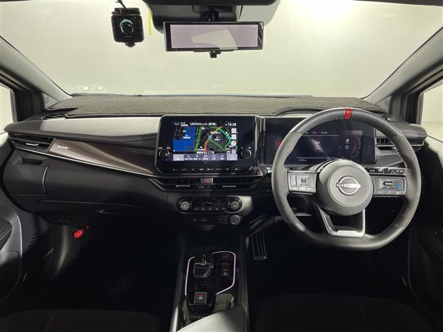 令和７年式８月登録オーラ【ニスモ】が入荷致しました！！気になる車は専用ダイヤルからお問い合わせください！メールでのお問い合わせも可能です！！試乗可能です！！