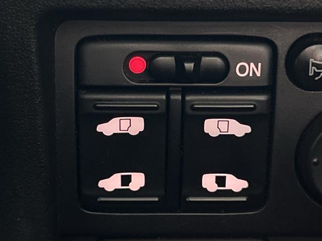 �y�����p���[�X���C�h�h�A�z�����Ȃ��q���܂ł��{�^����ŏ��~�胉�N���N�ł��I����ɉו�������Ă����Ԃł��{�^���������Ύ����ŊJ����̂ŁA���������₨�o�����̍ۂɂ͂Ƃ��Ă��d�󂵂܂��I