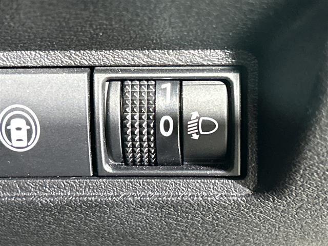 �y�w�b�h���C�g���x���C�U�[�z������������[�r�[���̏Ǝ˕��������ɒ����ł��܂��I