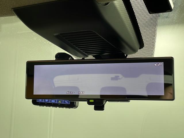 【　インテリジェントルームミラー　】後方の確認がデジタルインナーミラーで可能です♪荷物がたくさんのっていても安全ですね！