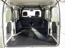 クルーズ　禁煙車　社外ナビ（ＢＴ，フルセグ，ＣＤ／ＤＶＤ，ラジオ）　バックカメラ　マルチレール　オーバーヘッドネット　オーバーヘッドシェルフ　間仕切カーテン　荷室マット　クリアランスソナー　スマートアシスト（27枚目）