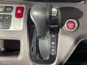 プレミアム・Ｌパッケージ　県外仕入れ　禁煙車　純正ナビ　ＣＤ　ＡＭ　スマートキー　スペアキー　バックモニター　純正アルミホイール　盗難防止装置　電動格納ミラー　ＡＢＳ　ベンチシート　ドアバイザー　カーテンエアバック（21枚目）