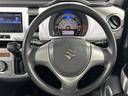 【ステアリング】軽い力で扱いやすいハンドルです。目立つ傷やスレなどなく綺麗な状態です!「プレミアム抗菌コートG」をいれていただくとさらに快適に!清潔なお車はお子様にも安心ですね!