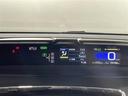 プリウス S 禁煙車 純正8インチナビ CD DVD フルセグTV BLUETOOTH バックカメラ ドライブレコーダー前方 ビルトインETC 純正フロアマット LEDヘッドライト フォグライト 取扱説明書 保証書 中古車画像_3