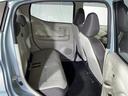 【セカンドシート】2列目もゆったりドライブを楽しめます。掲載箇所以外にご希望の写真がございましたらお気軽にお問い合わせ下さい。フロアマットは汚れが気になる場合は新品のご注文も承ります。