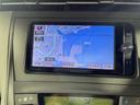 プリウス Ｓ　県外仕入れ　禁煙車　社外エアロ　ロクサーニ１９インチアルミ　純正ナビ　ＣＤ　ＤＶＤ　Ｂｌｕｅｔｏｏｔｈ　ミラー型ドラレコ　バックカメラ　社外車高調　ビルトインＥＴＣ　純正フロアマット（5枚目）