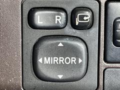 ����ư��Ǽ�ߥ顼�۱�ž�ʤΥ����å��ǡ��ɥ��ߥ顼�γ��Ĥ���٤�Ĵ�����Ǥ��ޤ��� 4