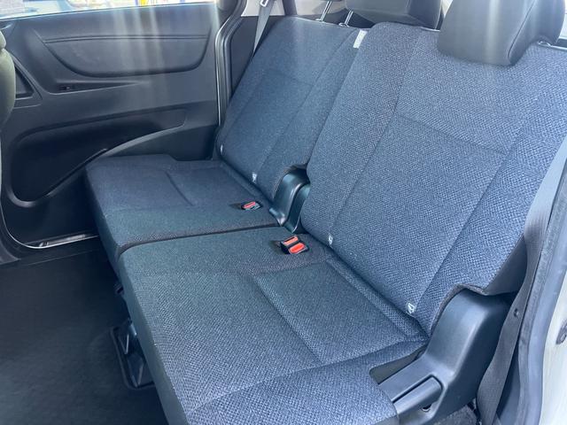 シエンタ X 衝突軽減装置 車線逸脱防止支援システム 横滑防止装置 片側電動スライドドア ドアイージークローザードア アイドリングストップ 純正ナビ ETC バックカメラ スマートキー スペアキー(28枚目)