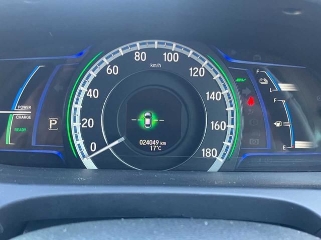 アコードハイブリッド ＬＸ　純正アルミホイール　純正ＬＥＤライト　バックカメラ　ＥＴＣ　衝突軽減装置　ソナー　クルーズコントロール　純正ＨＤＤナビ　パワーシート　プラズマクラスター　スマートキー（13枚目）
