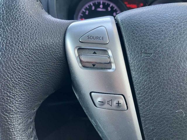 ノート メダリスト　Ｘ　衝突軽減装置　ソナー　アラウンドビューモニター　横滑防止装置　社外ナビ　ＥＴＣ　車線逸脱防止支援システム　スマートキー　スペアキー　アイドリングストップ（10枚目）