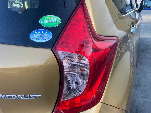 ノート メダリスト　Ｘ　衝突軽減装置　ソナー　アラウンドビューモニター　横滑防止装置　社外ナビ　ＥＴＣ　車線逸脱防止支援システム　スマートキー　スペアキー　アイドリングストップ（34枚目）