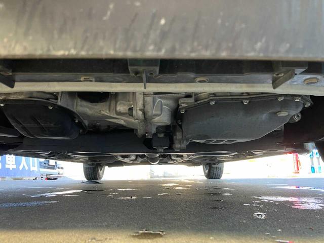 ノート メダリスト　Ｘ　衝突軽減装置　ソナー　アラウンドビューモニター　横滑防止装置　社外ナビ　ＥＴＣ　車線逸脱防止支援システム　スマートキー　スペアキー　アイドリングストップ（48枚目）