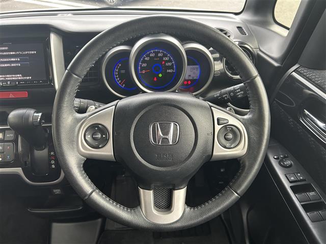 N-BOXカスタム G ターボSSパッケージ 禁煙車/社外ナビ/ETC(6枚目)