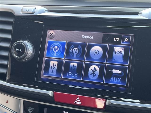 アコードハイブリッド LX 禁煙車 ワンオーナー 純正ナビ Bカメラ フルセグ Bluetooth クルーズコントロール パワーシート LED オートライト フォグライト プッシュスタート スマートキー ETC 純正17AW(8枚目)