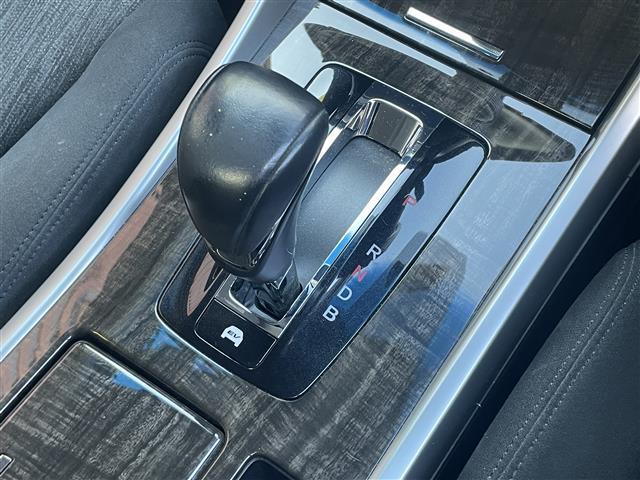 アコードハイブリッド LX 禁煙車 ワンオーナー 純正ナビ Bカメラ フルセグ Bluetooth クルーズコントロール パワーシート LED オートライト フォグライト プッシュスタート スマートキー ETC 純正17AW(10枚目)