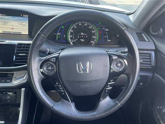 アコードハイブリッド LX 禁煙車 ワンオーナー 純正ナビ Bカメラ フルセグ Bluetooth クルーズコントロール パワーシート LED オートライト フォグライト プッシュスタート スマートキー ETC 純正17AW(11枚目)