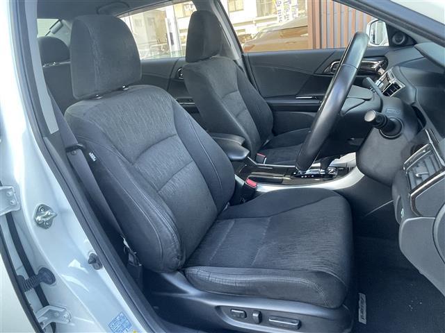 アコードハイブリッド LX 禁煙車 ワンオーナー 純正ナビ Bカメラ フルセグ Bluetooth クルーズコントロール パワーシート LED オートライト フォグライト プッシュスタート スマートキー ETC 純正17AW(23枚目)