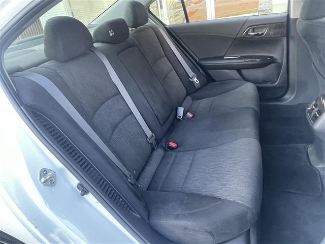 アコードハイブリッド LX 禁煙車 ワンオーナー 純正ナビ Bカメラ フルセグ Bluetooth クルーズコントロール パワーシート LED オートライト フォグライト プッシュスタート スマートキー ETC 純正17AW(28枚目)