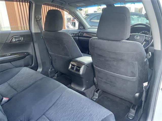 アコードハイブリッド LX 禁煙車 ワンオーナー 純正ナビ Bカメラ フルセグ Bluetooth クルーズコントロール パワーシート LED オートライト フォグライト プッシュスタート スマートキー ETC 純正17AW(29枚目)