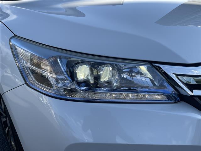 アコードハイブリッド LX 禁煙車 ワンオーナー 純正ナビ Bカメラ フルセグ Bluetooth クルーズコントロール パワーシート LED オートライト フォグライト プッシュスタート スマートキー ETC 純正17AW(40枚目)