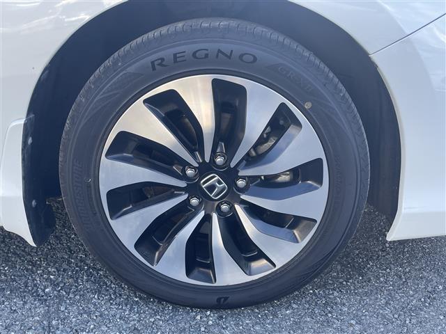 アコードハイブリッド LX 禁煙車 ワンオーナー 純正ナビ Bカメラ フルセグ Bluetooth クルーズコントロール パワーシート LED オートライト フォグライト プッシュスタート スマートキー ETC 純正17AW(42枚目)