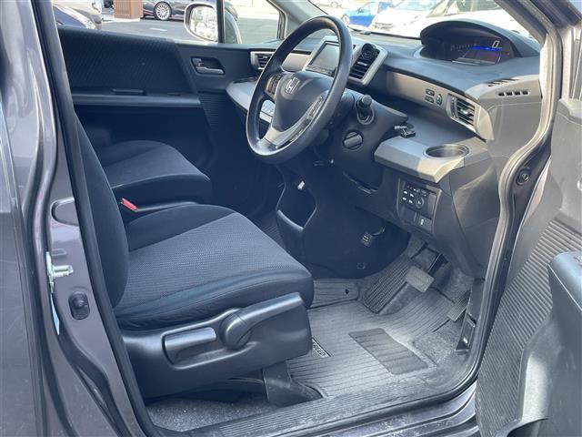 フリードハイブリッド ジャストセレクション 純正ナビ バックカメラ フルセグ Bluetooth 両側パワースライドドア クルーズコントロール ビルトインETC スマートキー HIDオートライト ウインカーミラー ステアリングリモコン(16枚目)