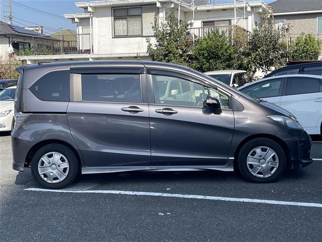 フリードハイブリッド ジャストセレクション 純正ナビ バックカメラ フルセグ Bluetooth 両側パワースライドドア クルーズコントロール ビルトインETC スマートキー HIDオートライト ウインカーミラー ステアリングリモコン(33枚目)