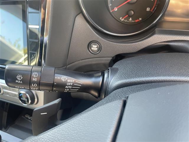 レガシィアウトバック ベースグレード アイサイト 社外メモリナビ ETC レーダークルーズ LEDヘッドライト(9枚目)