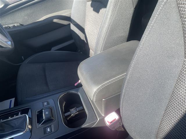 レガシィアウトバック ベースグレード アイサイト 社外メモリナビ ETC レーダークルーズ LEDヘッドライト(21枚目)