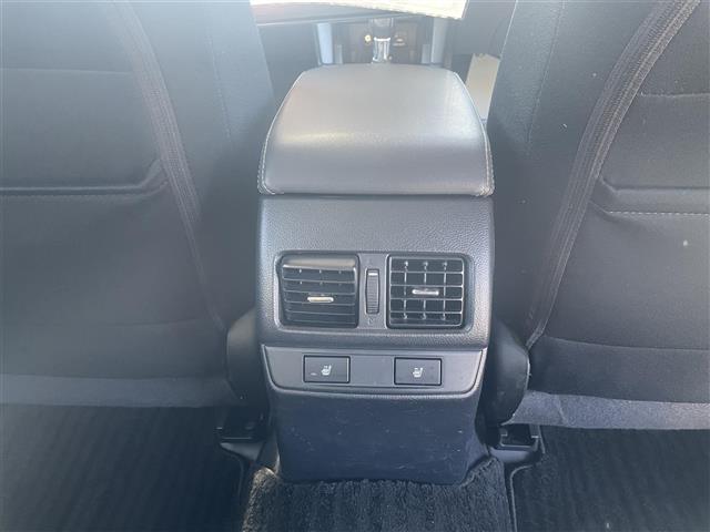 レガシィアウトバック ベースグレード アイサイト 社外メモリナビ ETC レーダークルーズ LEDヘッドライト(26枚目)