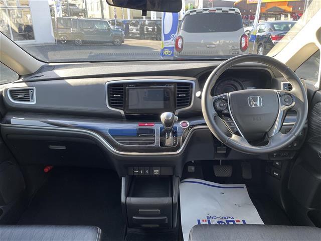 オデッセイ アブソルート（2枚目）