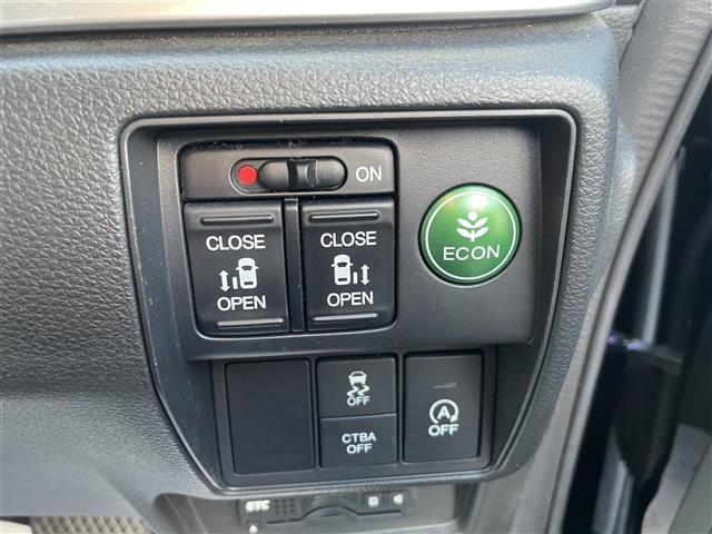 オデッセイ アブソルート（12枚目）