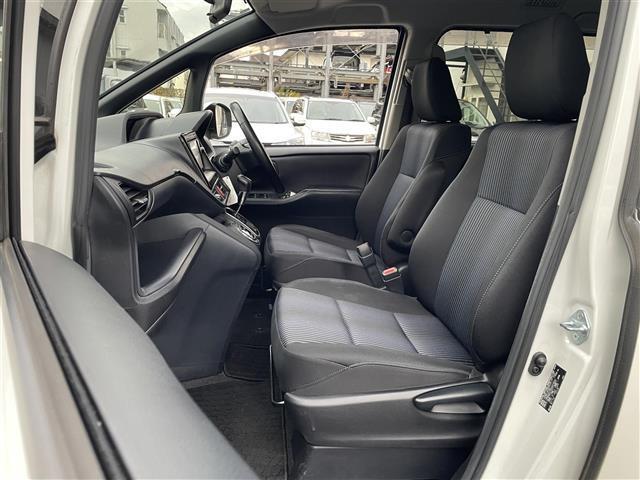 ノア Ｓｉ　純正ナビ　フルセグ　Ｂｌｕｅｔｏｏｔｈ　モデリスタフルエアロ　電動スライドドア　純正１６インチアルミホイール　ＬＥＤ　フォグ　スマートキー　７人乗り　ビルトインＥＴＣ　ＭＴモード　ウォークスルー（22枚目）