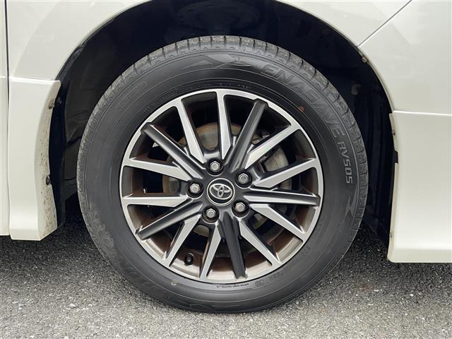 ノア Ｓｉ　純正ナビ　フルセグ　Ｂｌｕｅｔｏｏｔｈ　モデリスタフルエアロ　電動スライドドア　純正１６インチアルミホイール　ＬＥＤ　フォグ　スマートキー　７人乗り　ビルトインＥＴＣ　ＭＴモード　ウォークスルー（40枚目）