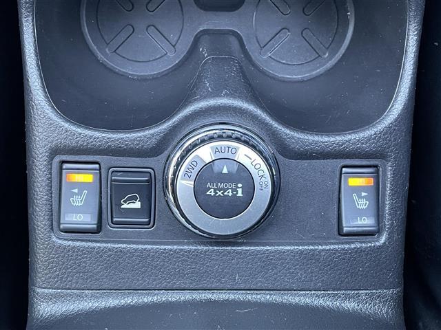 エクストレイル ２０Ｘｔｔ　エマージェンシーブレーキパッケージ　ナビ　アラウンドビューモニター　クルーズコントロール　Ｂｌｕｅｔｏｏｔｈ　パーキングアシスト　４ＷＤ　ＥＴＣ　レーンキープアシスト　コーナーセンサー　ルーフレール　シートヒーター　ＬＥＤ　スマートキー（11枚目）