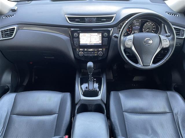 エクストレイル ２０Ｘｔｔ　エマージェンシーブレーキパッケージ　ナビ　アラウンドビューモニター　クルーズコントロール　Ｂｌｕｅｔｏｏｔｈ　パーキングアシスト　４ＷＤ　ＥＴＣ　レーンキープアシスト　コーナーセンサー　ルーフレール　シートヒーター　ＬＥＤ　スマートキー（42枚目）