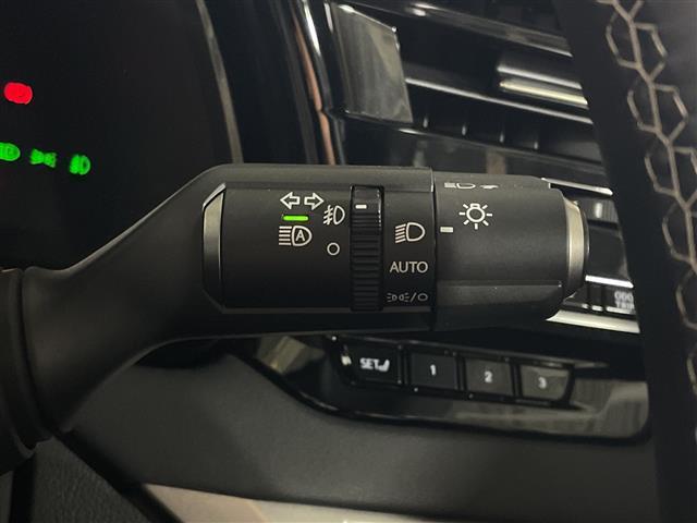 ＲＸ ＲＸ５００ｈ　Ｆスポーツパフォーマンス　禁煙車　純正ナビ　Ｂｌｕｅｔｏｏｔｈ　フルセグＴＶ　ミラーキャスト　全方位カメラ　レクサスセーフティシステム　ハーフレザー　シートヒーター　シートベンチレーション　パノラマサンルーフ　パワーバックドア（7枚目）