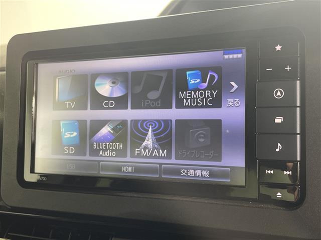 タント カスタムＸセレクション　純正７インチメモリーナビゲーション　バックカメラ　フルセグテレビ　ＣＤ　ＤＶＤ　ＢＴ　ＥＴＣ　ベンチシート　ステアリングスイッチ　テレビキッド　両側パワースライドドア　フロアマット　ドアバイザー（4枚目）
