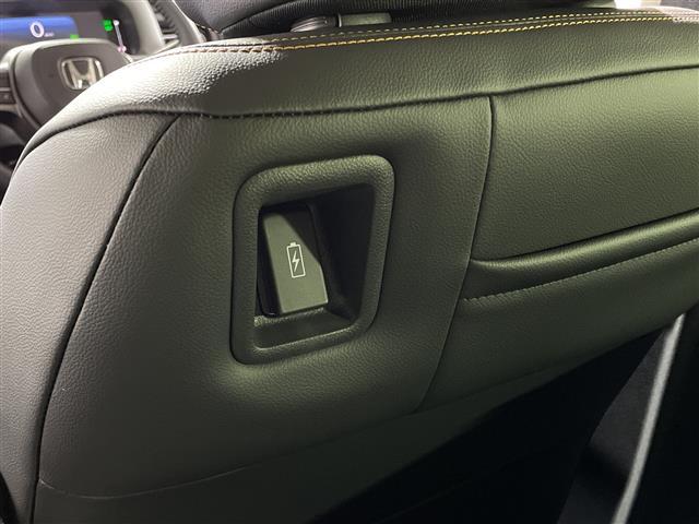 フリード e:HEVクロスター 純正9インチナビ(LXM-242ZFNI) フルセグテレビ バックカメラ 両側パワースライドドア アイドリングストップ シートヒーター BSM フォグランプ AppleCarPlay Android(9枚目)