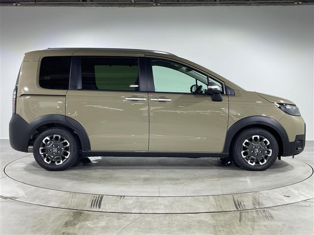 フリード e:HEVクロスター 純正9インチナビ(LXM-242ZFNI) フルセグテレビ バックカメラ 両側パワースライドドア アイドリングストップ シートヒーター BSM フォグランプ AppleCarPlay Android(35枚目)