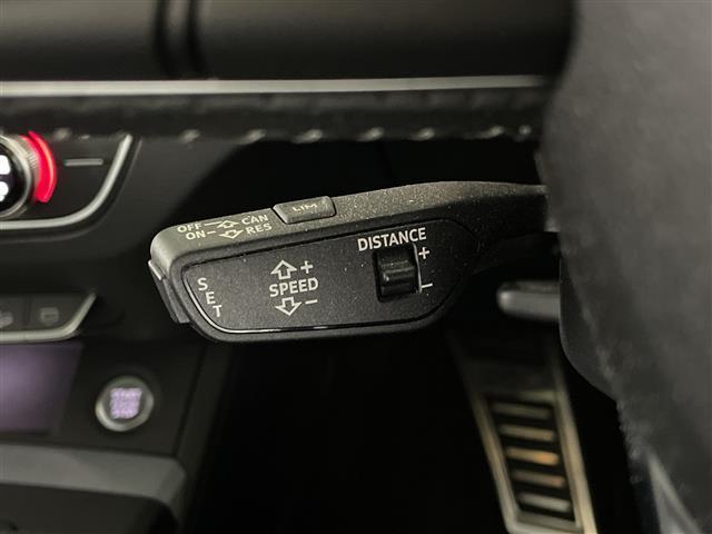 Q5 2.0TFSIクワトロ スポーツ Sラインパッケージ サンルーフ 純正ナビゲーション フルセグテレビ バックカメラ BANG&OLUFSENサウンド 革巻きステアリング パトルシフト オートライト LEDヘッドライト ドライブレコーダー コーナーセンサー(24枚目)