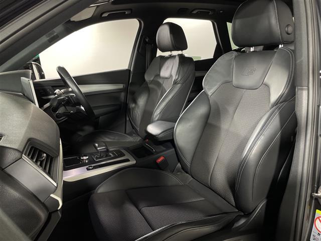 Q5 2.0TFSIクワトロ スポーツ Sラインパッケージ サンルーフ 純正ナビゲーション フルセグテレビ バックカメラ BANG&OLUFSENサウンド 革巻きステアリング パトルシフト オートライト LEDヘッドライト ドライブレコーダー コーナーセンサー(29枚目)